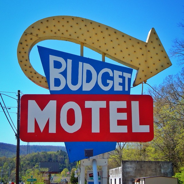 Budget Motel, Budget Paint Job